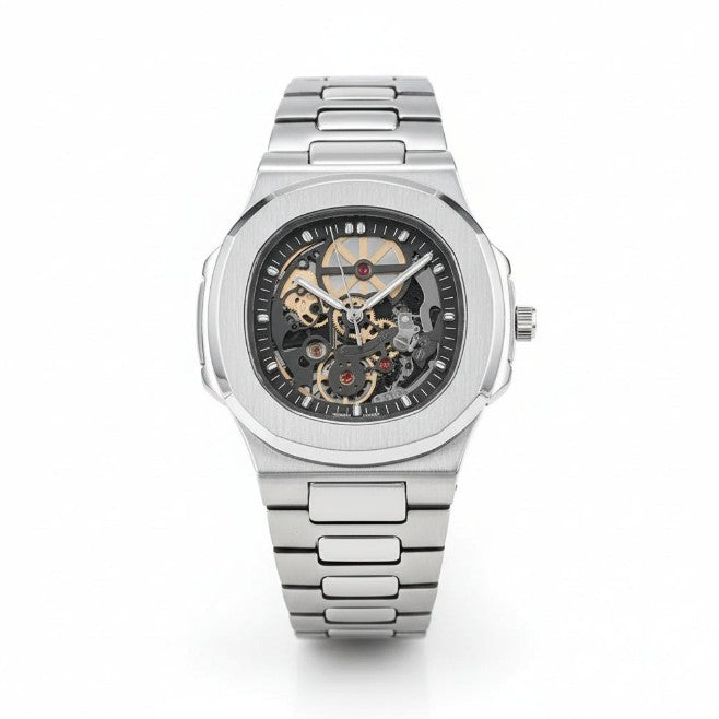 Montre squelette automatique homme avec mécanisme visible et design luxueux de face